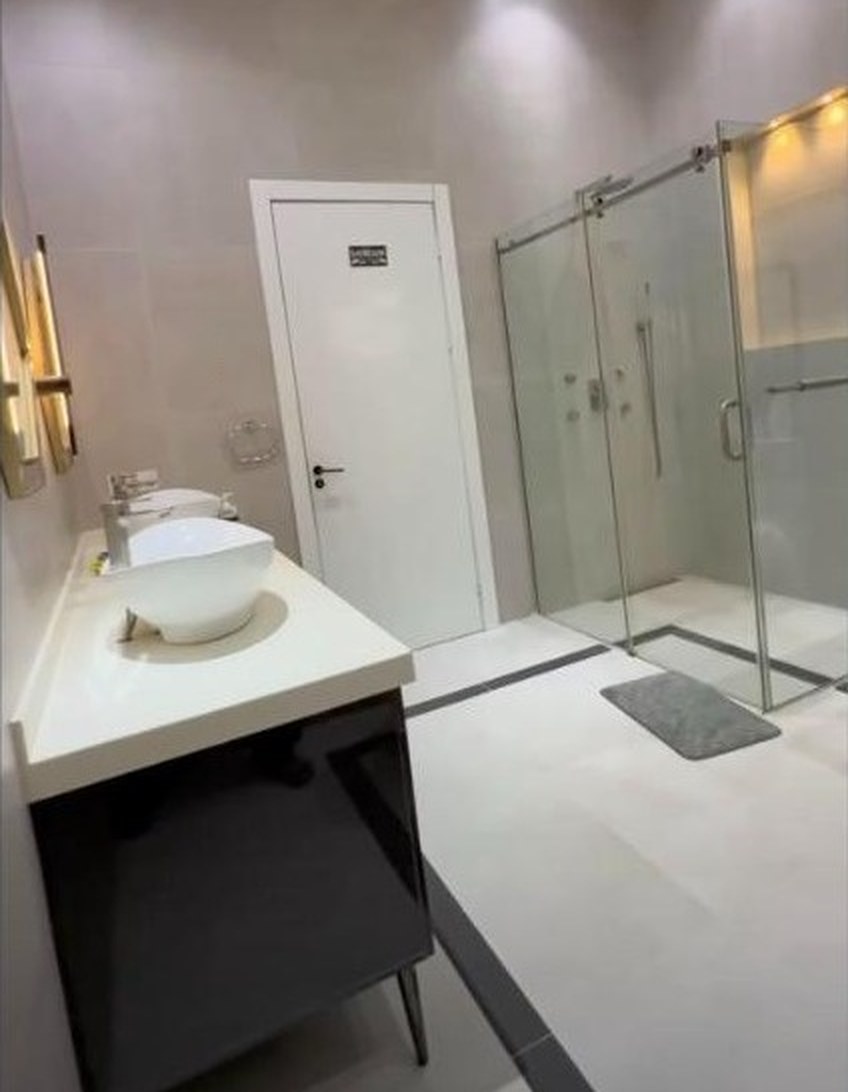 Master ensuite