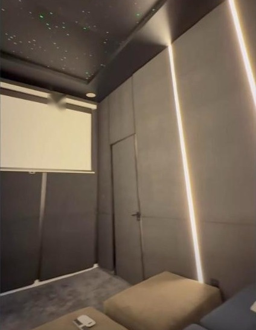 Private cinema